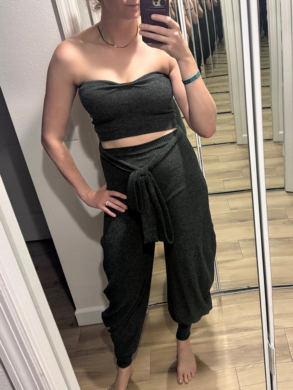 Whitney Mero Dark green Strapless Top & Jogger Pants Set Like New. For TALL WOME